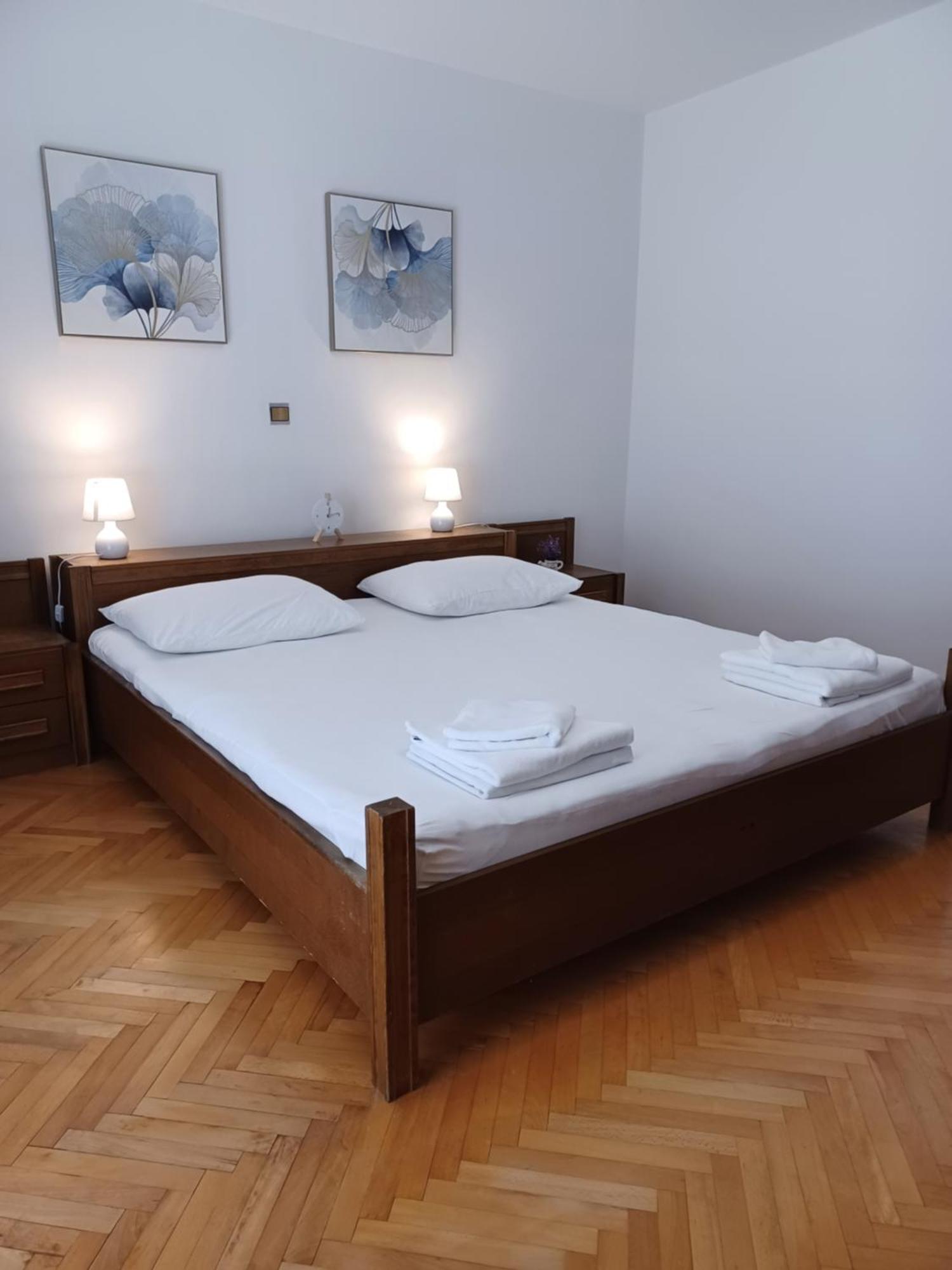 Apartments Emilija Makarska Szoba fotó